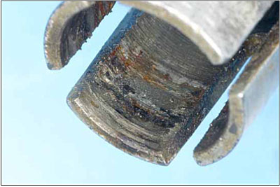 Figure 8:&nbsp;Extensive galling and metal adhesion inside the clamping section of the forward coupling