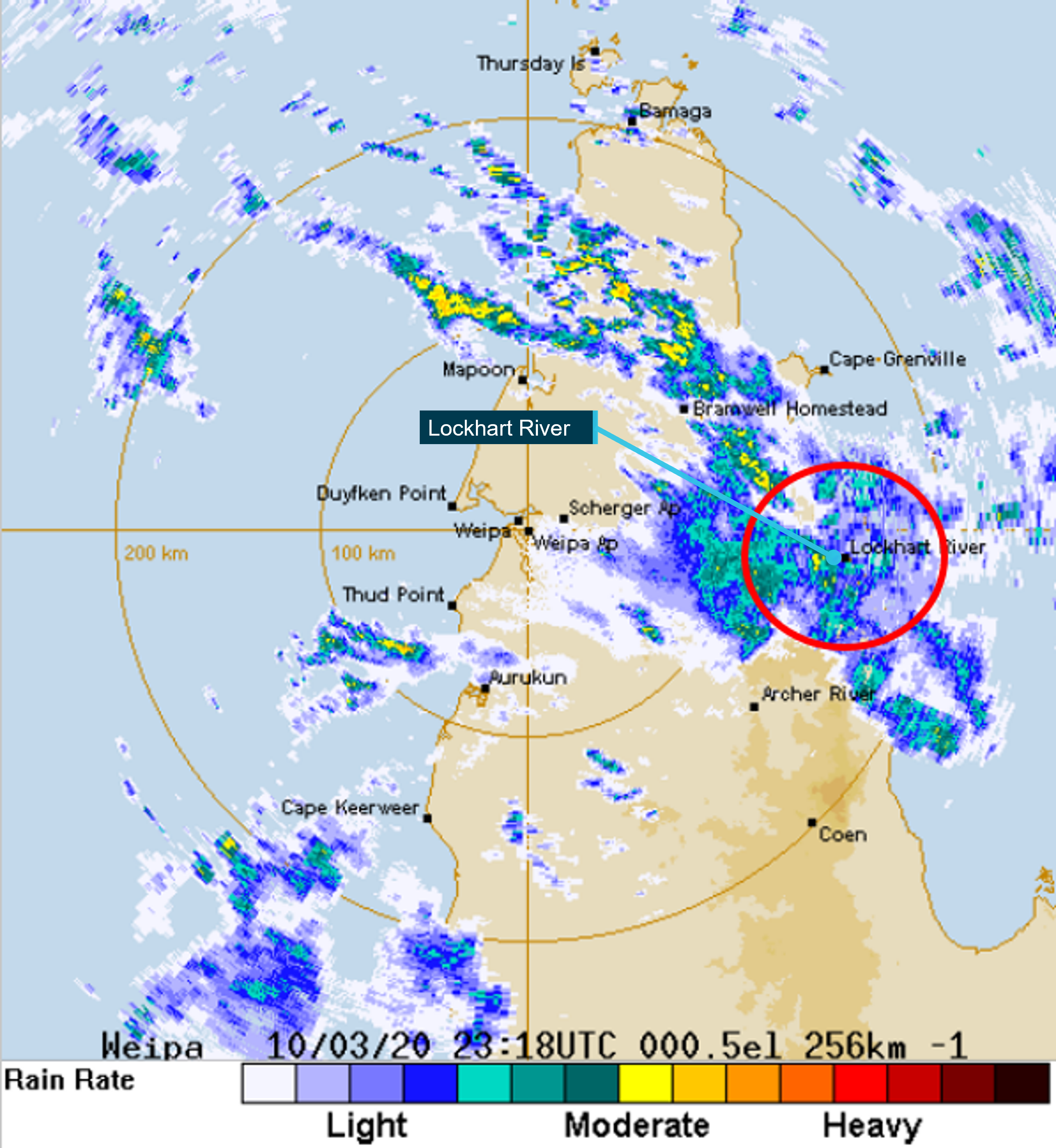 Weipa radar image at 0918 EST (about 2 minutes prior to the accident) showing weather in Lockhart River area (circled, approximate radius 25&nbsp;NM/46 km)
