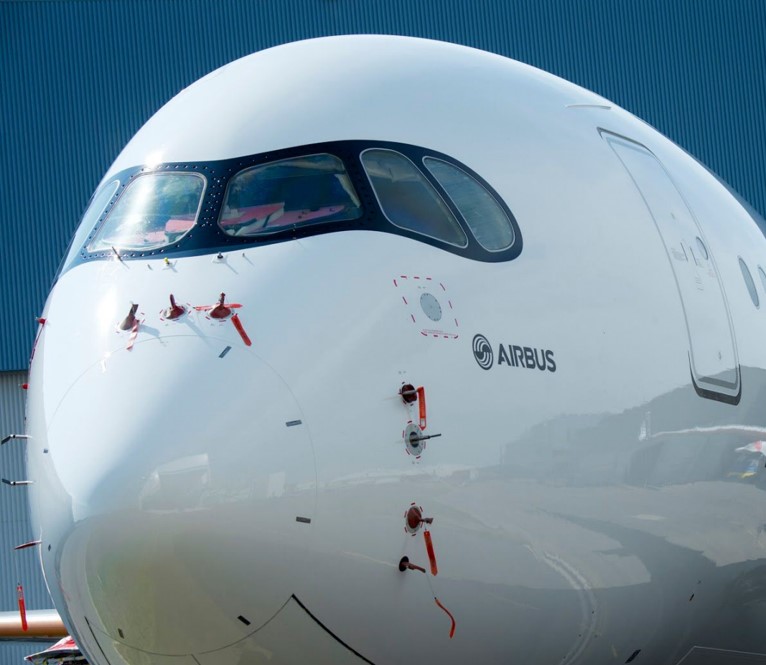 Figure&nbsp;4: Airbus A350 aircraft showing left side probes with covers fitted 