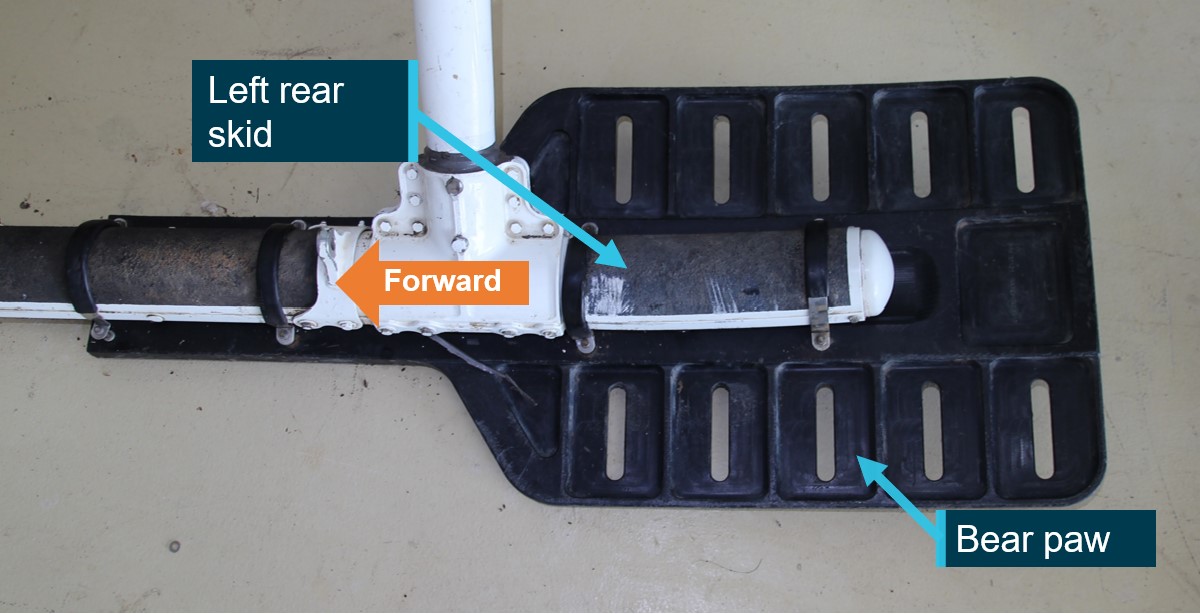 Figure&nbsp;6: VH-EQW left skid with bear paw fitted