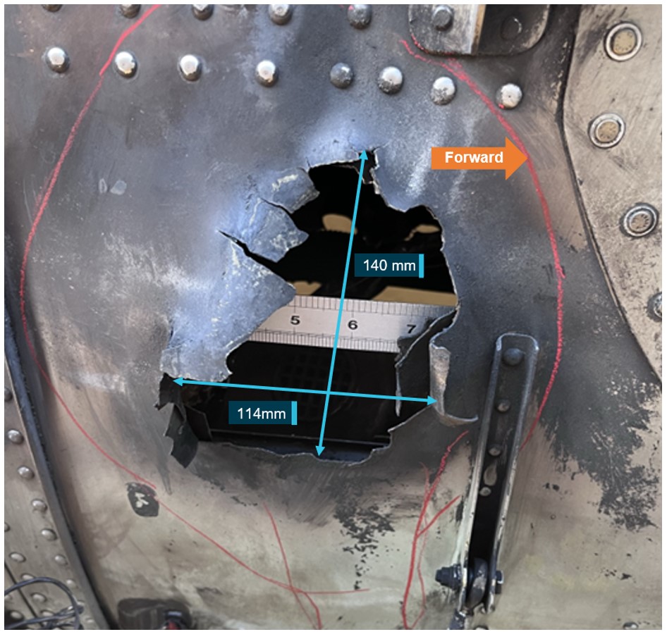 Figure&nbsp;9: Fuselage skin breach