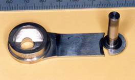 tr200105494_002.jpg
