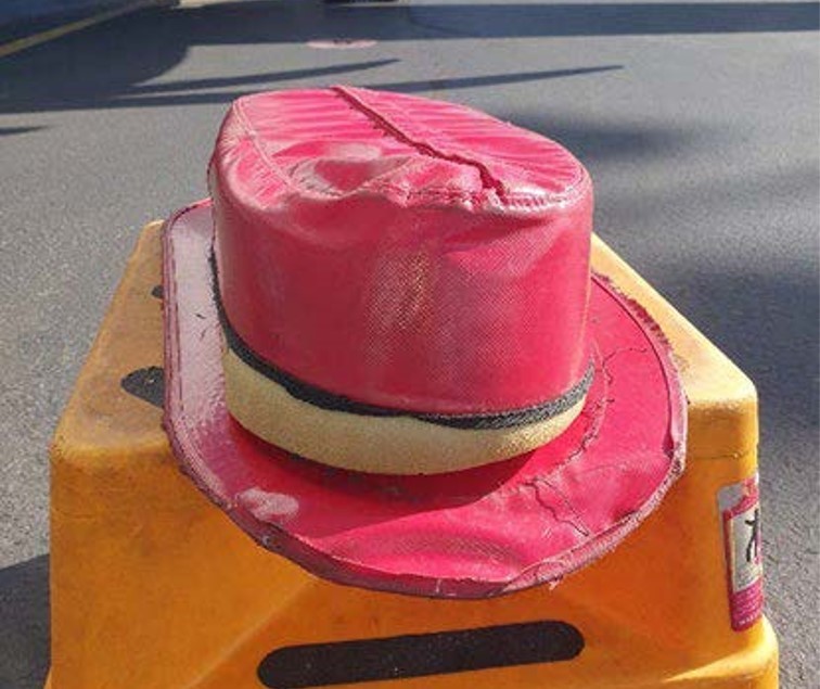 Figure&nbsp;2: Engine inlet cover with damaged stitching