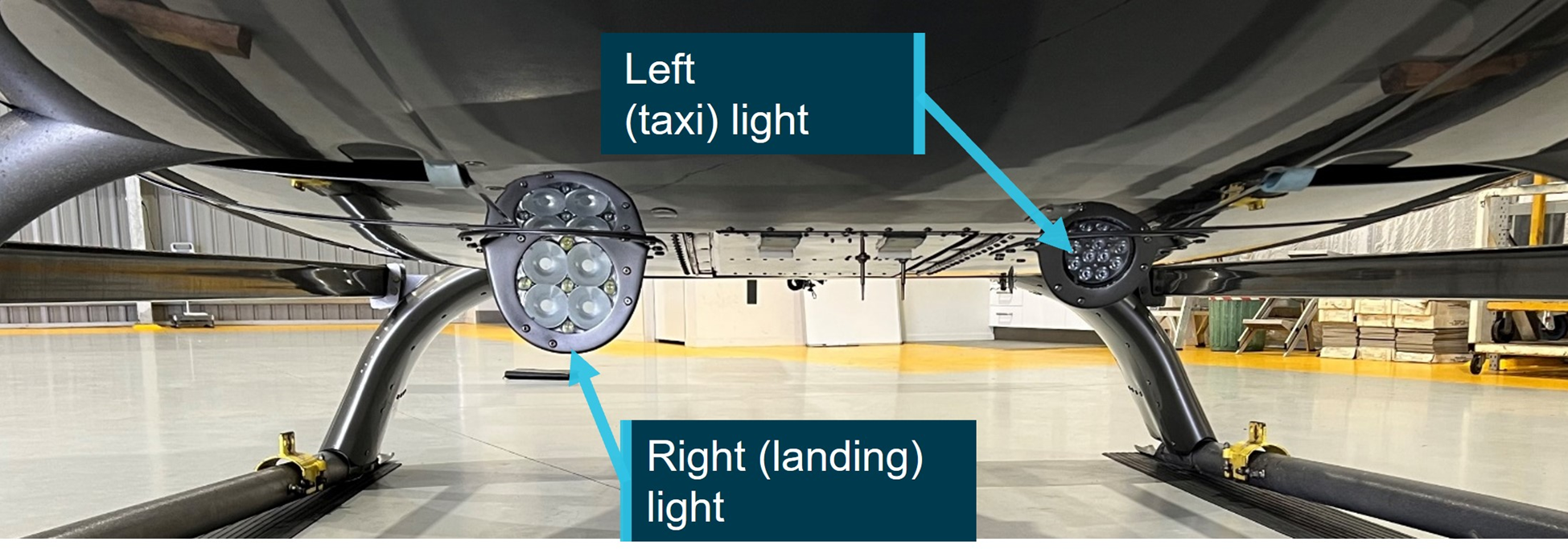 Figure&nbsp;9: Exemplar EC130&nbsp;B4 landing and taxi light configuration
