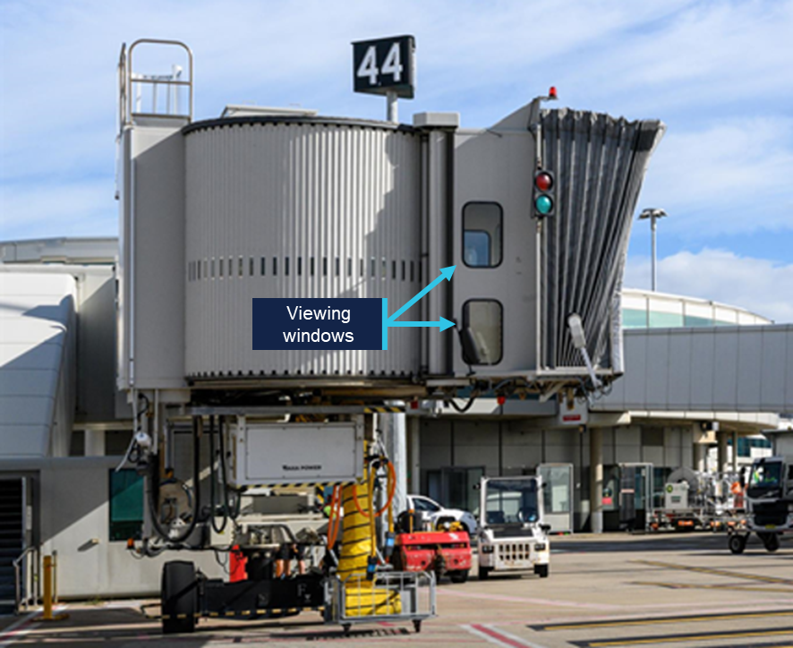 Right side windows on aerobridge at Gate 44 of the Brisbane Domestic terminal