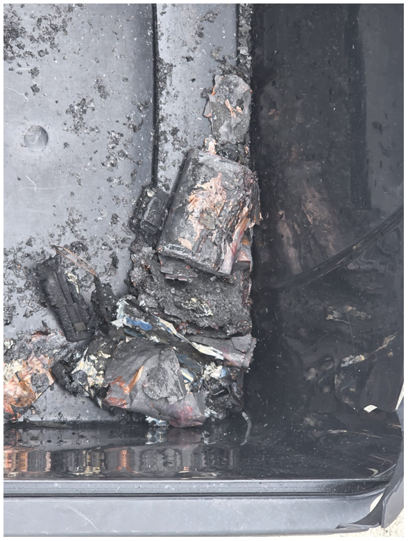 Power bank and personal electronic device debris