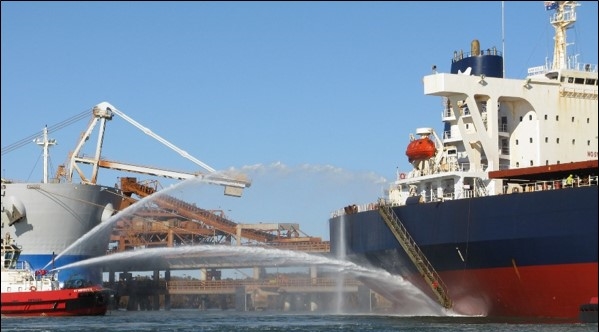 Harbour tug boundary cooling the engine room
