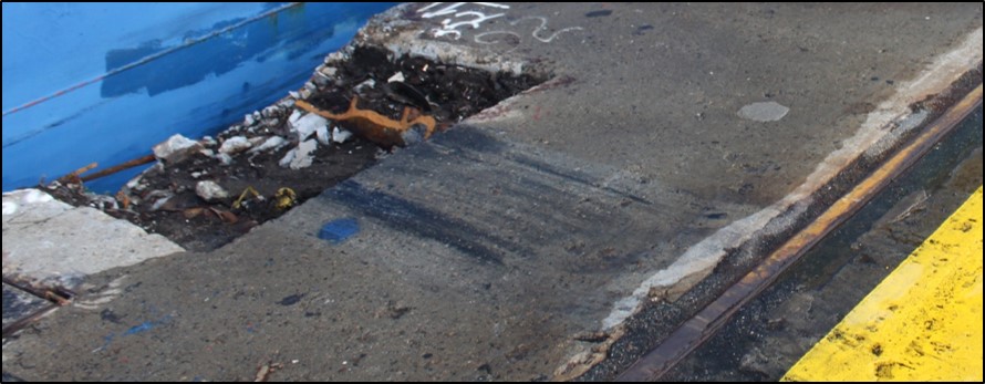 Figure 7: Tyre marks on the wharf near the failed bollard