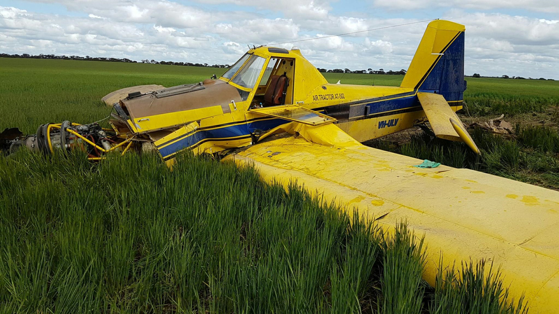Air Tractor AT-502 aircraft, VH-ULV, showing damage