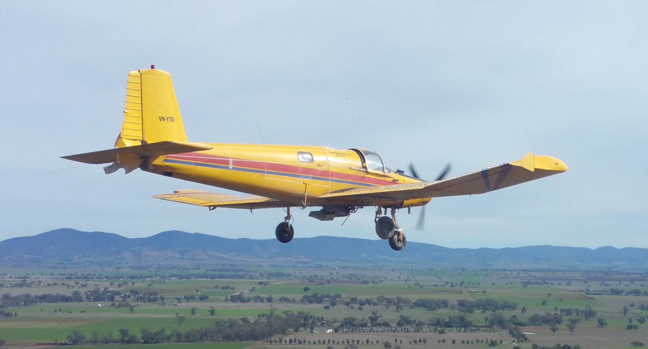 Flap cable failure and ground strike involving Airparts NZ FU-24, VH ...