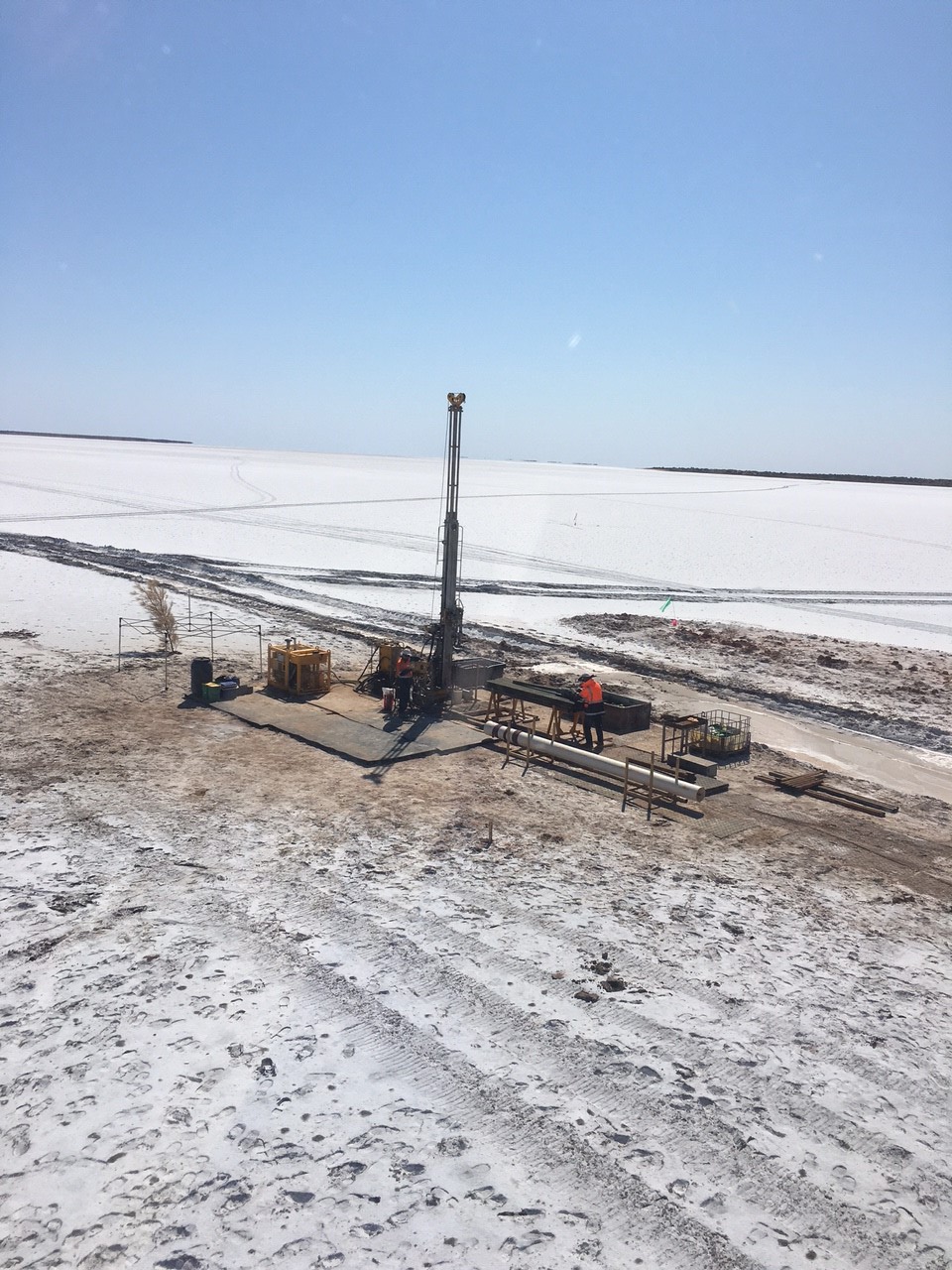 Figure 1: Drilling rig on Lake Disappointment