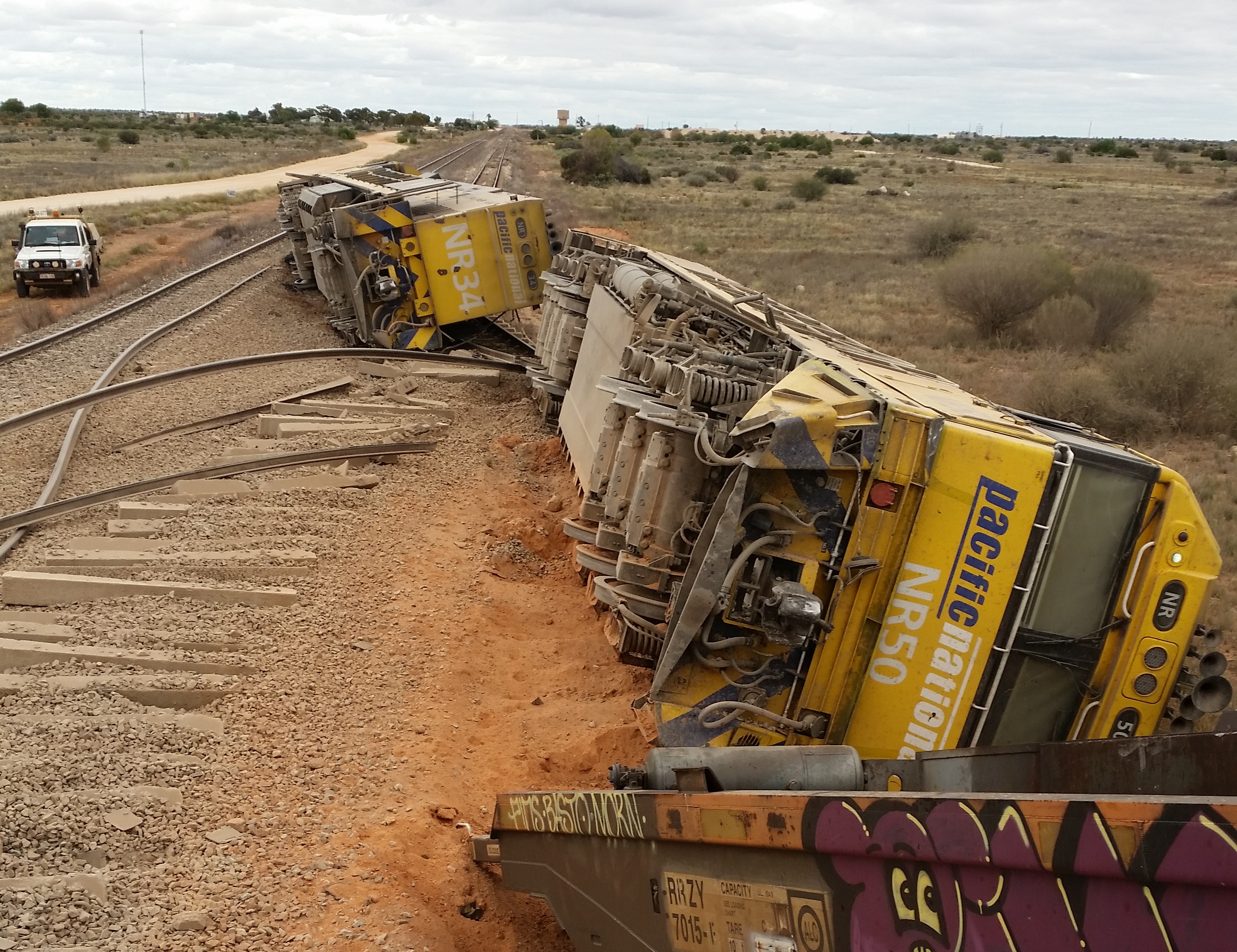 Derailed locomotivesSource: Driver 3MP5Derailed locomotivesSource: Driver 3MP5What happened