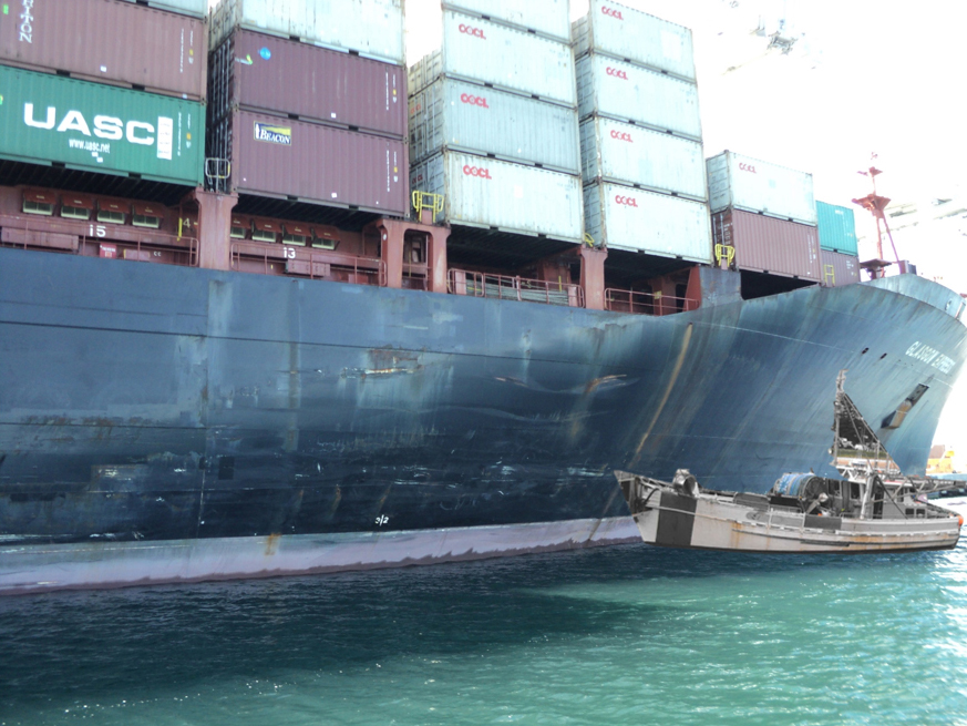 Figure 4: Composite representative image showing the scale and approximate point of collision. Source: Hapag-Lloyd; ATSB