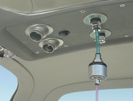 Figure 7: In-line regulator to connect EDS to aircraft oxygen outlet.Source: Mountain High