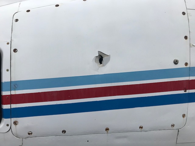 Figure 6: Forward fuselage damage.<br />
Source: Airport operator.