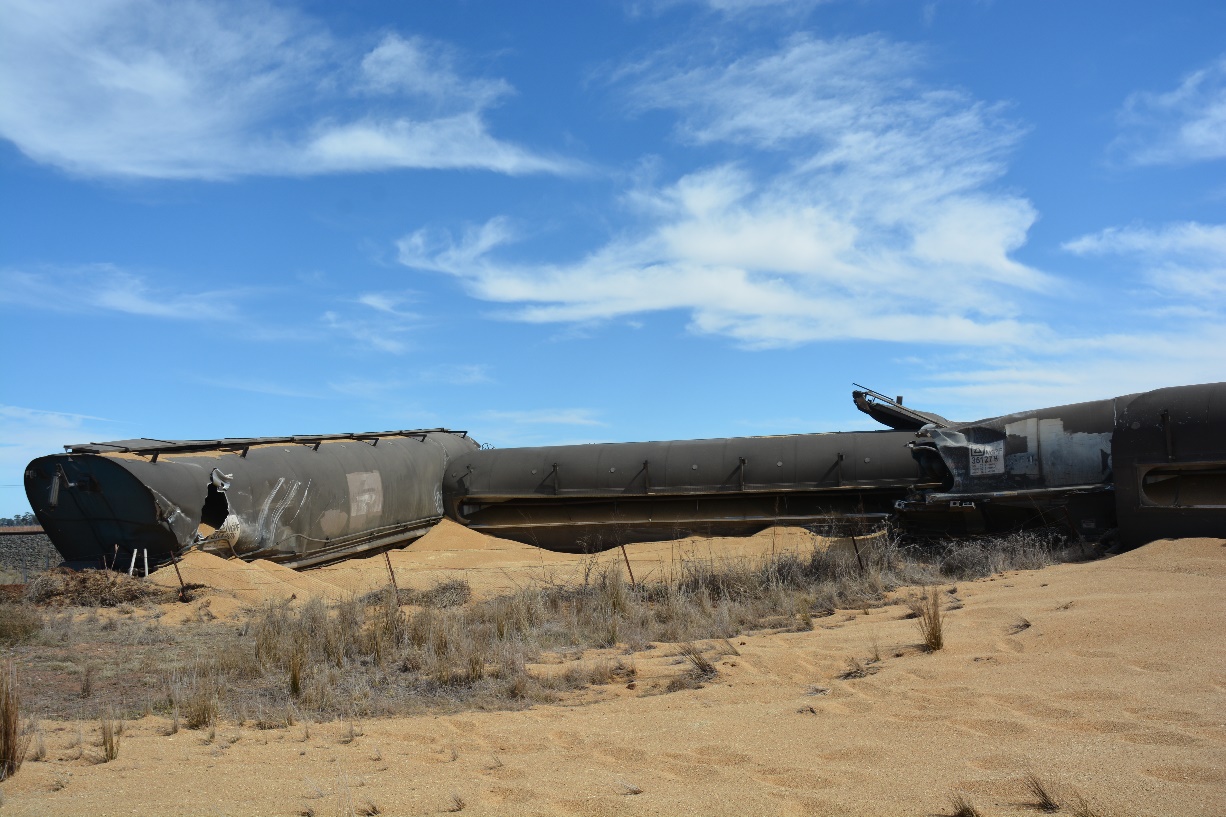 Figure 2: Derailed wagons and grain spillage.
Source: ATSB