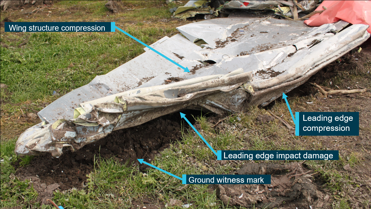 Figure 5: Right wing structure impact damage.<br />
Source: ATSB