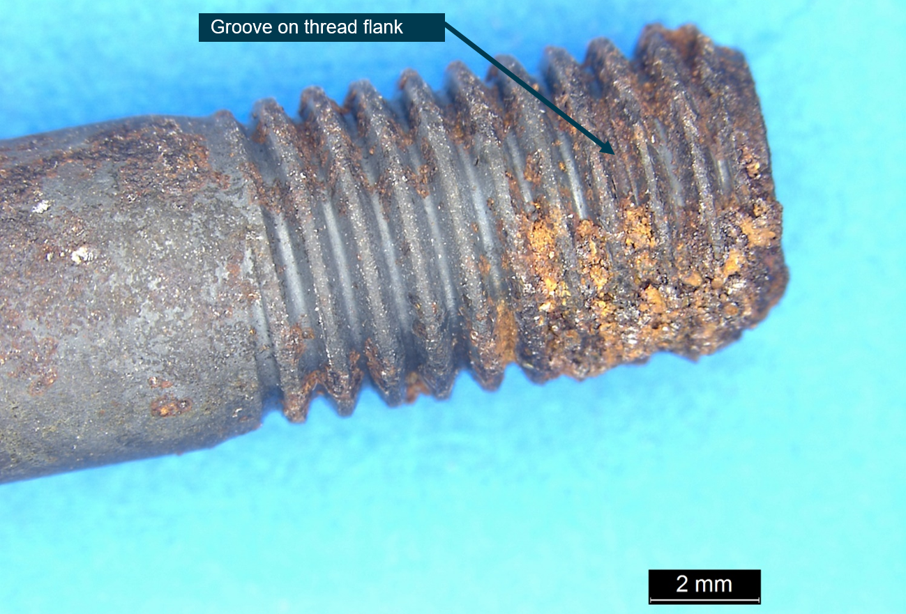 Figure 12: Magnified image of the bolt found 16 May 2018 showing thread groove.<br />
Source: ATSB