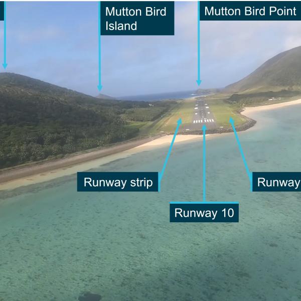 Approach to runway 10