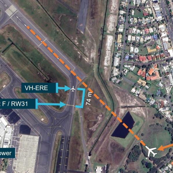 Location of VH-ERE to inbound aircraft