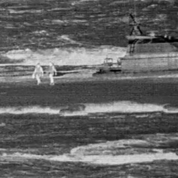 The disabled PV Corsair and its occupants following the grounding on Point Lonsdale Reef. Source: Ports Victoria