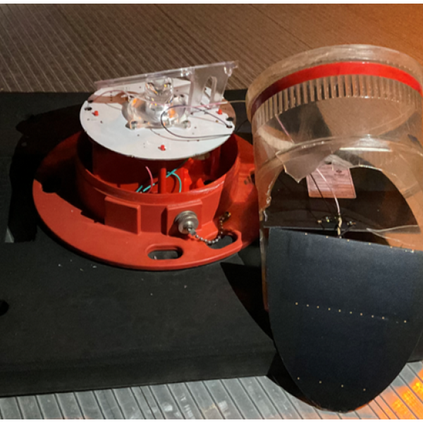 Damaged airport temporary unserviceability light.