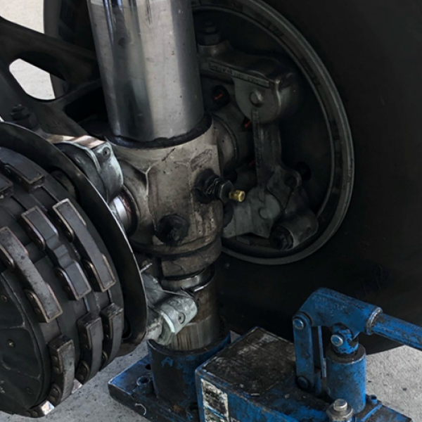 Left main gear missing wheel.