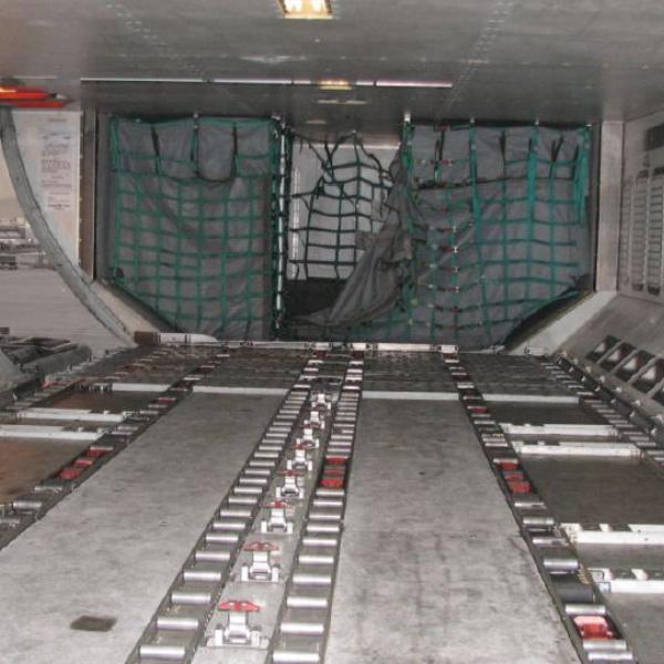 ao2018003_a330_freight.jpg