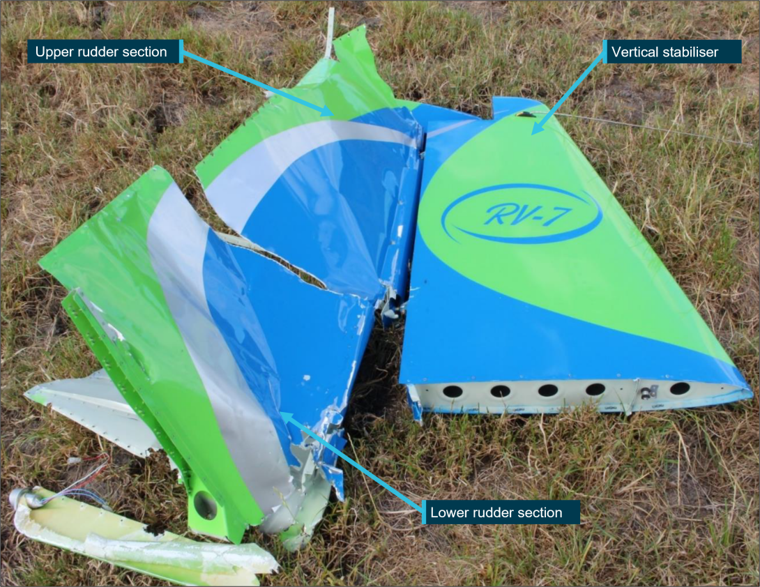 Figure A1 shows the damage to the aircraft’s rudder and vertical stabiliser.