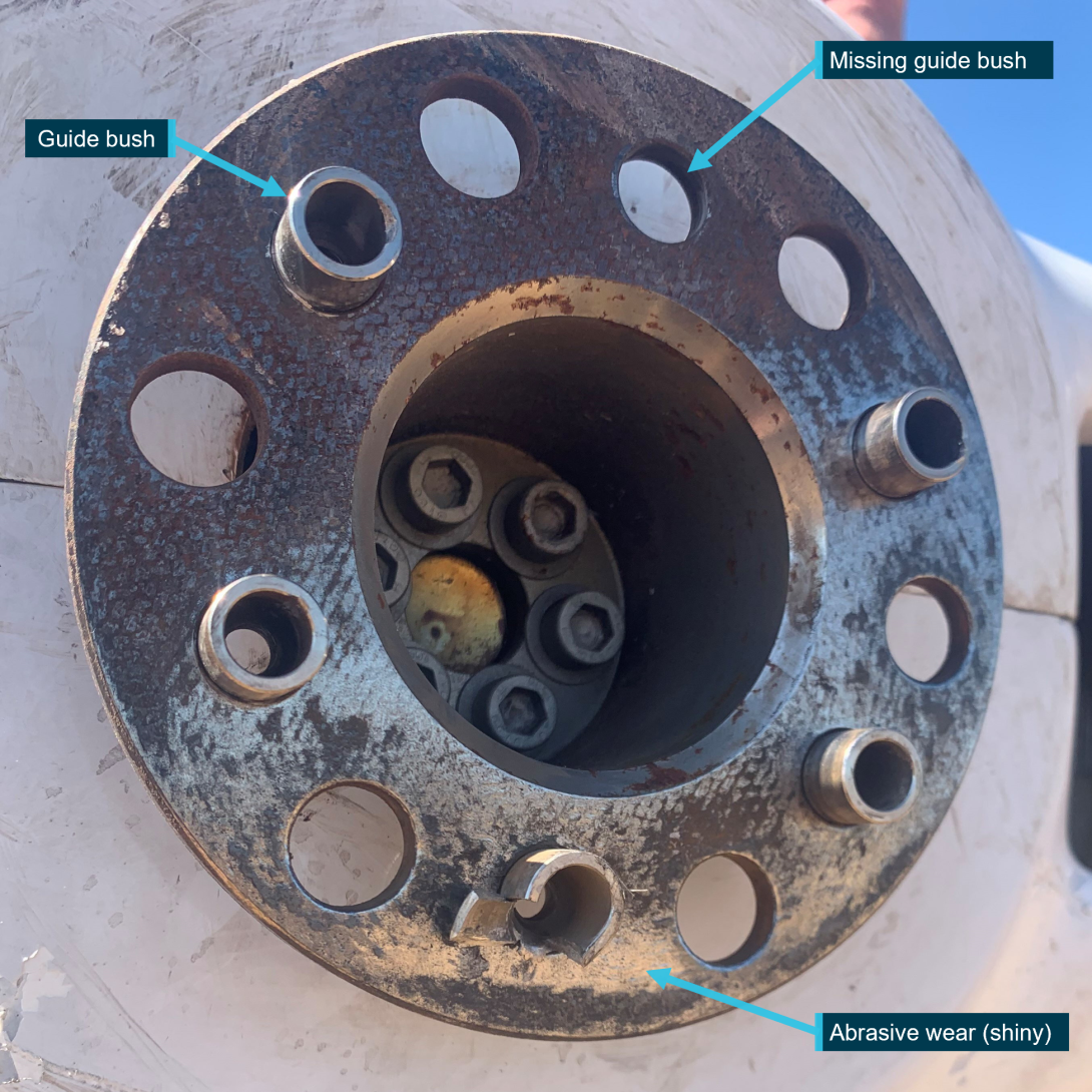 Wear from drive bush on propeller flange