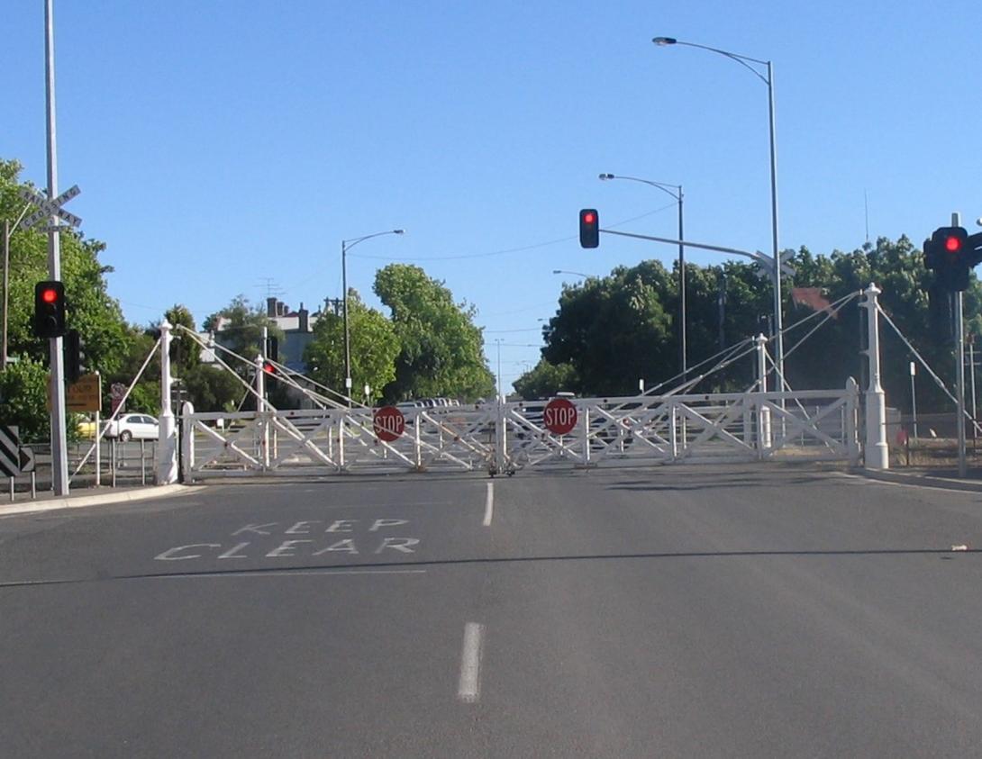 Figure 9: Level crossing gates at Lydiard Street North, approaching from the south