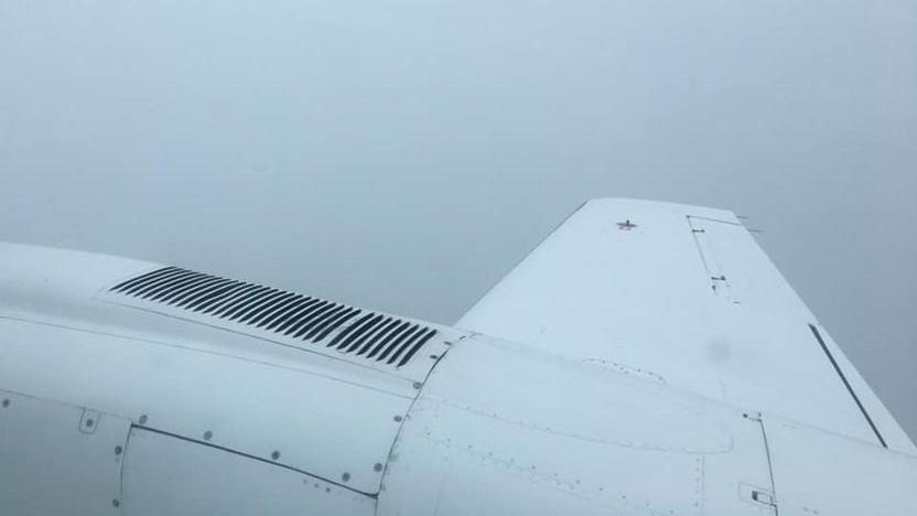 Image recorded by a passenger looking over the right wing