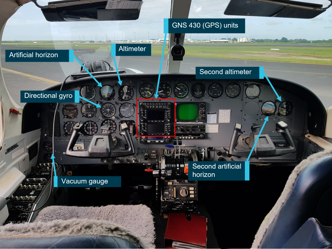 VH-OZO instrument panel