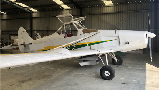 Figure 3: A similar Piper PA-25-235/A9 configured for agricultural spreading