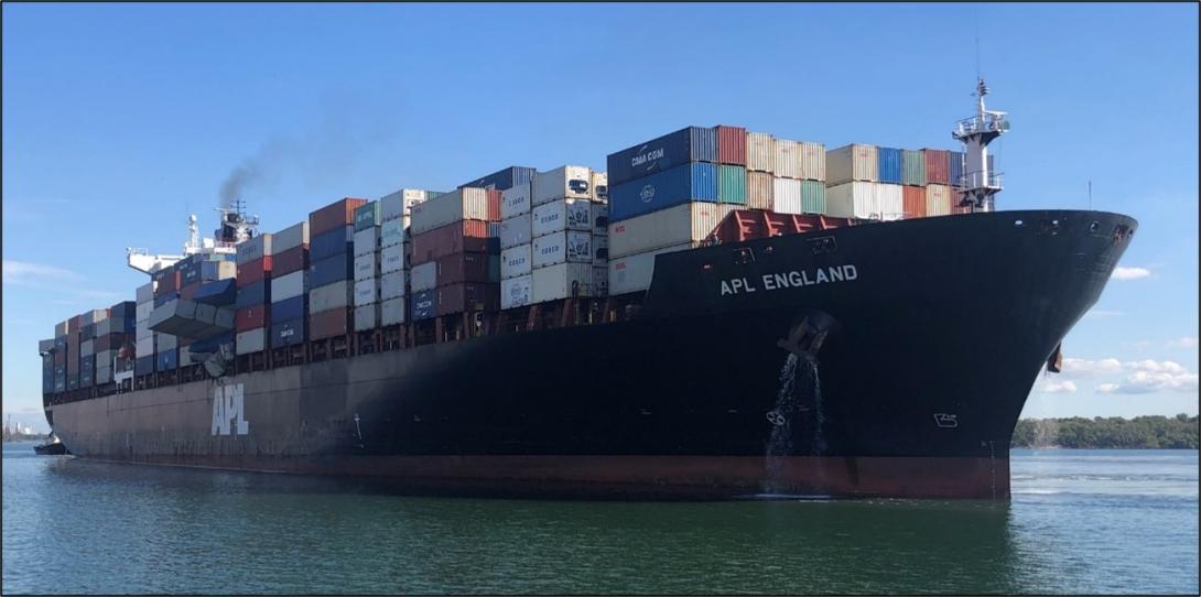 Figure 1: APL England arriving into Brisbane