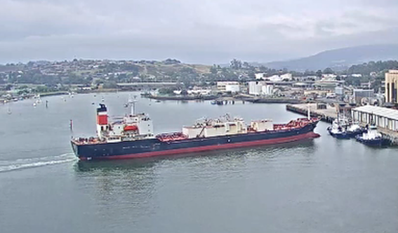 Figure 7: Goliath, immediately before the collision with the tugs