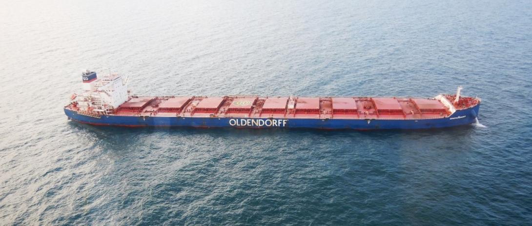 Figure 1: Hagen Oldendorff at anchor off Port Hedland