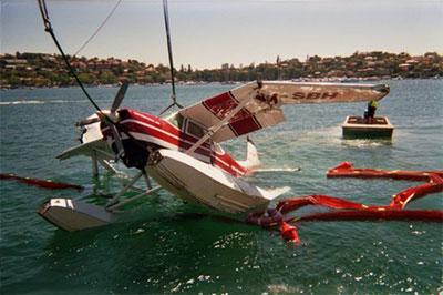 aair200500216_001.jpg