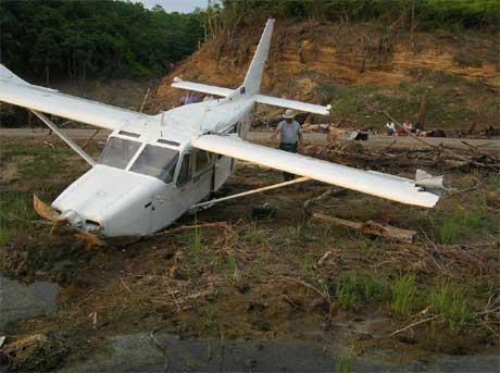 aair200501287_002.jpg