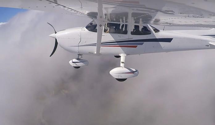 Visual pilots should make early decisions to turn back, divert or hold in an area of good weather (note, not the incident aircraft)
