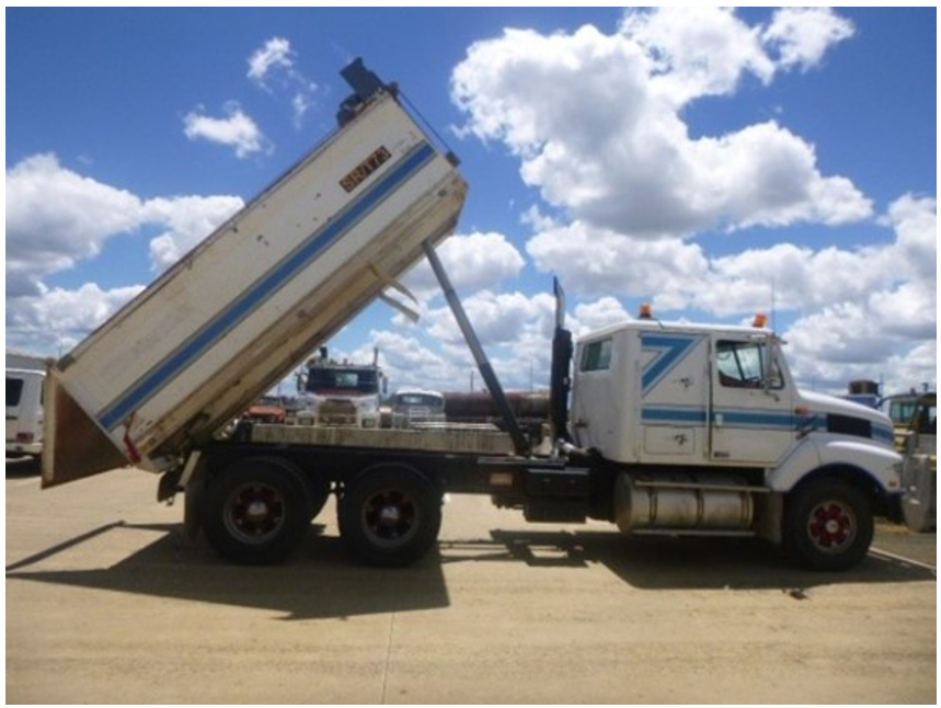 Figure 8: A similar tip truck to that involved in the collision